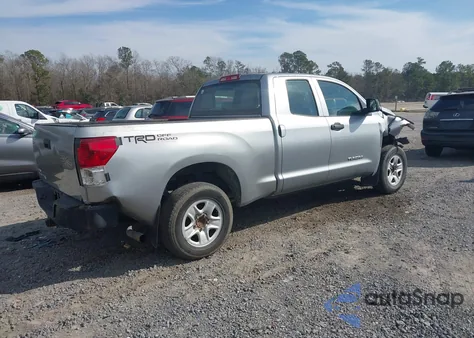2011 Toyota Tundra Grade 4.6L V8 z USA, uszkodzony, nr VIN 5TFRM5F14BX034610